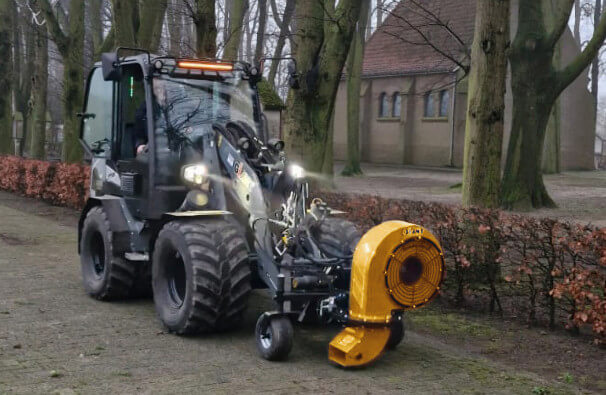 giant bladblazer
